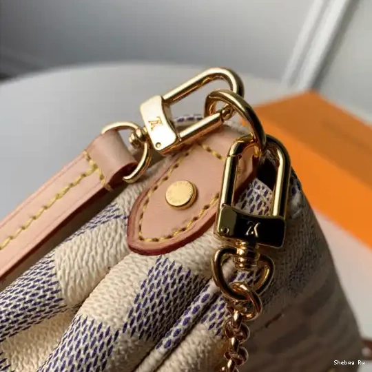 Vuitton Favorite PM Louis 0622